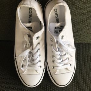 Woman’s converse sneakers